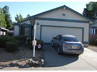 157 Brighton St photo 1