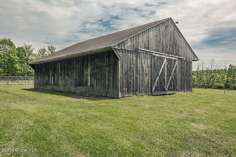 3rd image of 2538 Galway Road