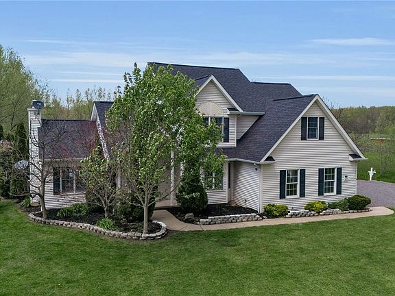 3rd image of 5435 Mapleton Rd