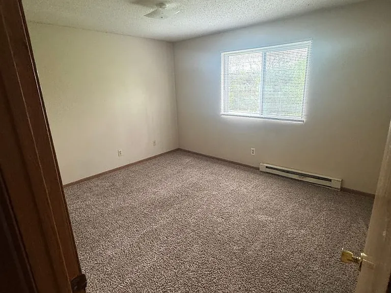 1201 E Bell Avenue — Photo 15