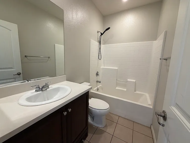 13258 Chatham Dr — Photo 11