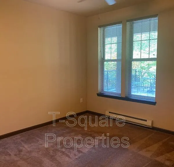 9505 NE 180th St #102 — Photo 9