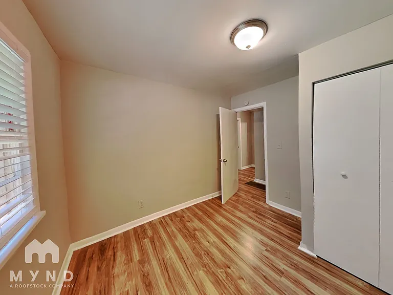 502 Fairlane Cir NW — Photo 17