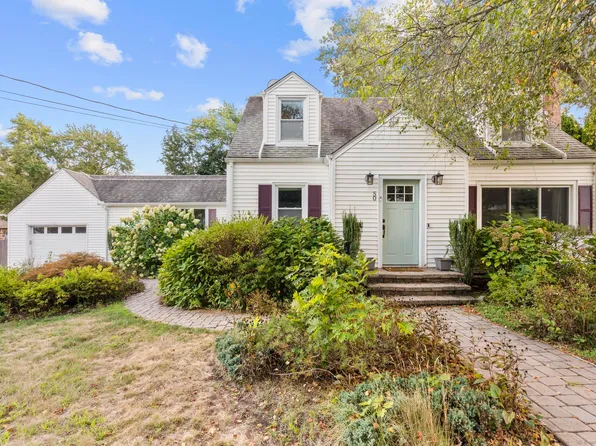 50 Leonard Road, Hamden, CT 06514