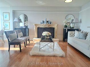 300 Webb Dr #1001, Mississauga, ON L5B3W3