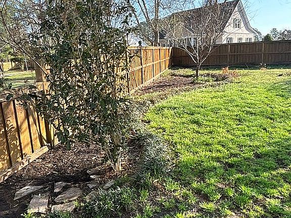 3rd image of 1029 Cherrywood Ct