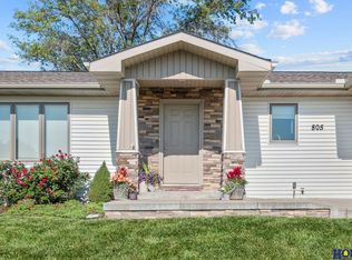 805 Country View Ln, Firth, NE 68358