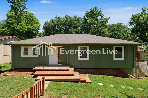 8209 Harris Ave Photo 1