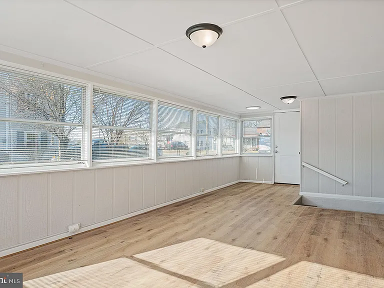 312 N Hammonds Ferry Rd — Photo 56