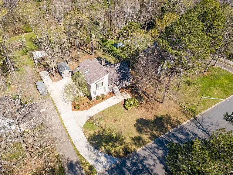 3917 Singletree Rd — Photo 11