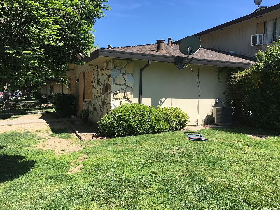 1st image of 4416 Greenholme Dr APT 1