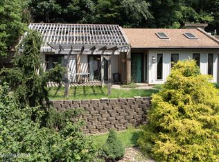 3715 Blevins Gap Rd, Louisville, KY 40272