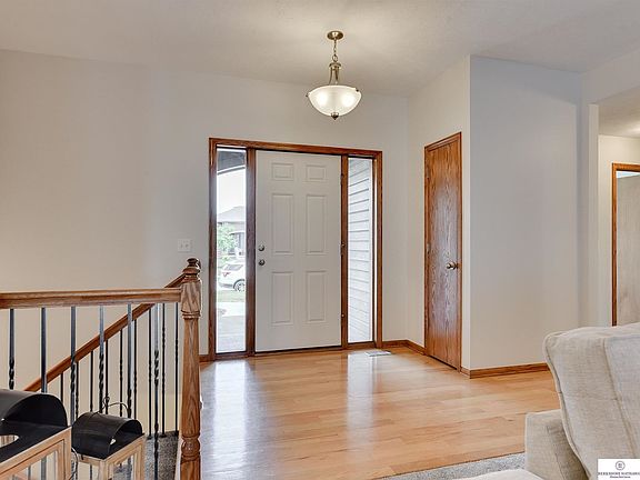 4th image of 2710 N 191st St