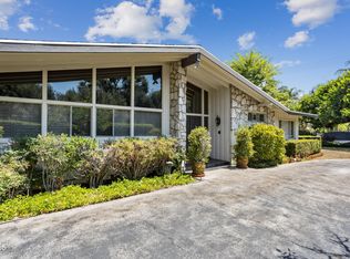 16111 Morrison St, Encino, CA 91436