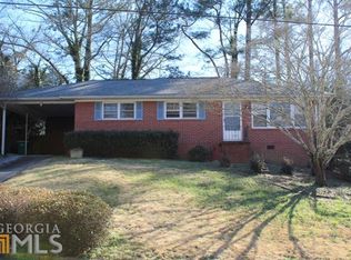 560 Woodland Hills Dr, Athens, GA 30606