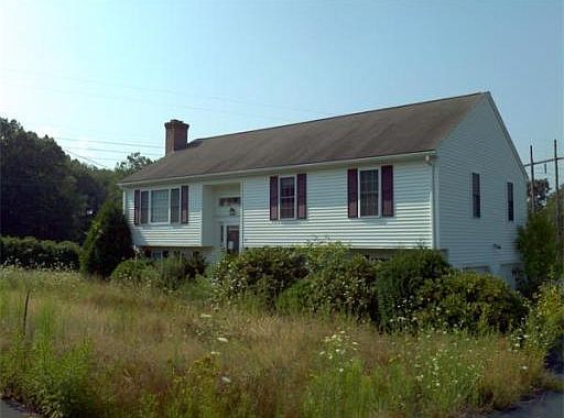 2nd image of 93 E Street Ext