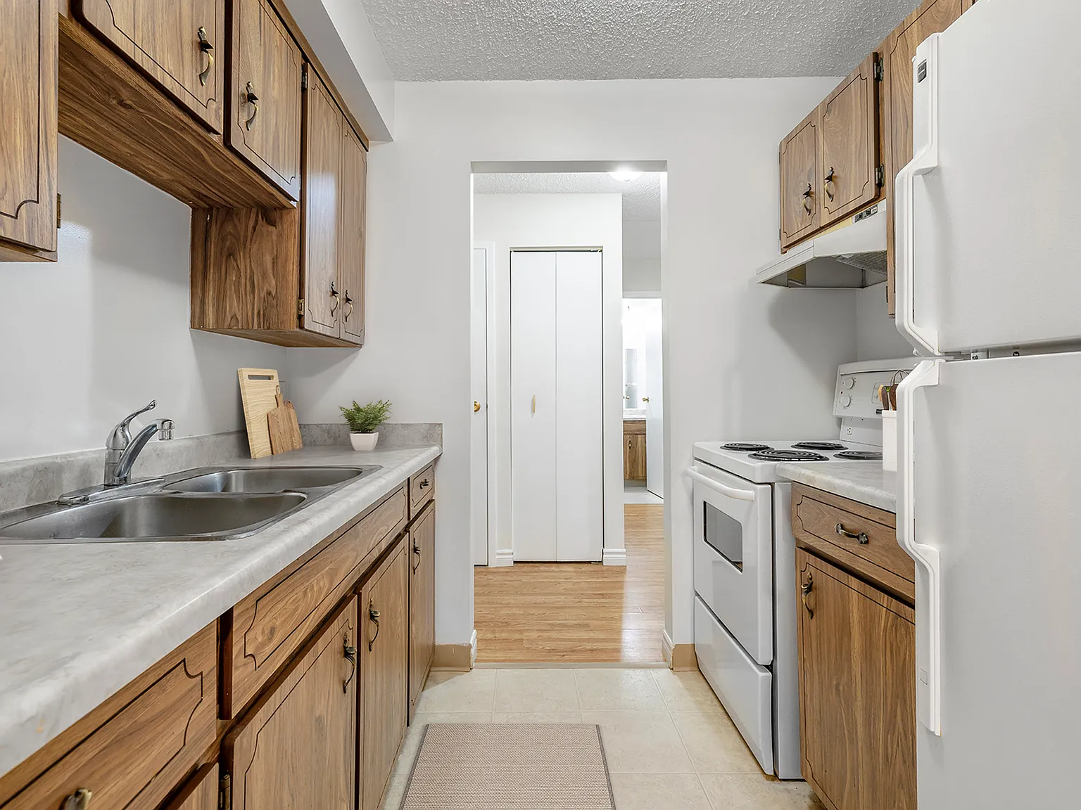 160 Cockburn Street — Photo 4