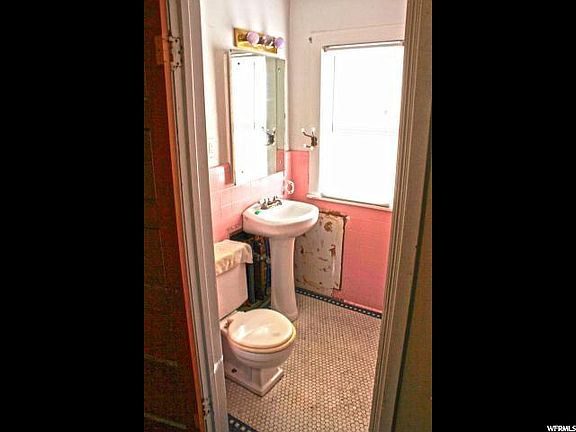 4th image of 3096 S 2300 E
