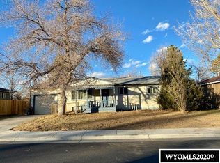 940 Cliff St, Lander, WY 82520