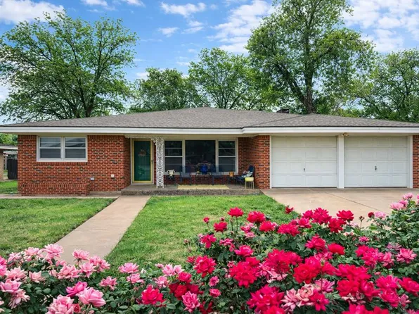 2804 33rd St, Snyder, TX 79549