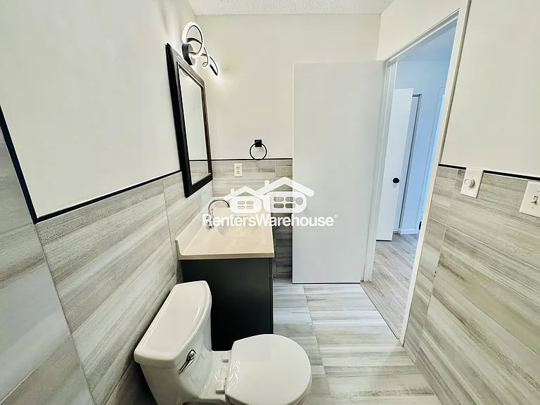 7330 York Ave S #101 — Photo 13