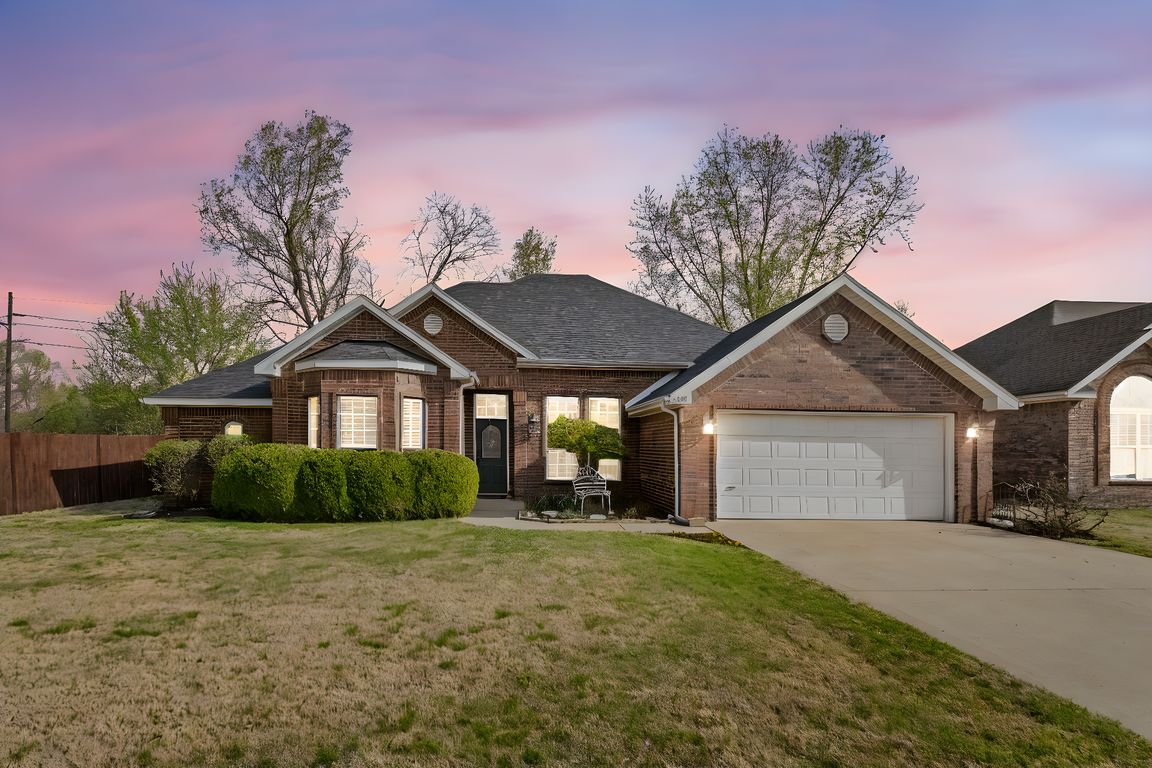 4103 W Easy St Rogers, AR 72756- No Watermark 01 day to dusk.jpeg