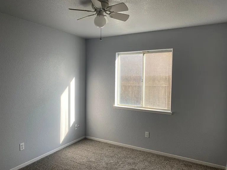 740 Rhine Ct — Photo 17