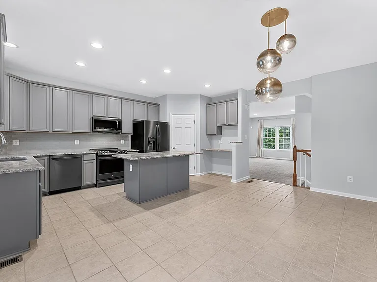 7015 Trek Way — Photo 21