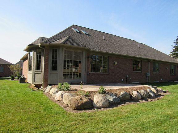 5th image of 50828 Redwood Ln
