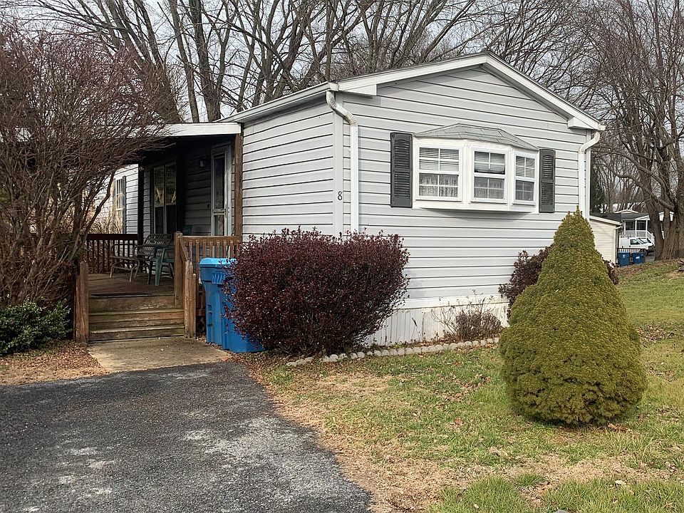 Exterior Image-0-Pine Grove Oxford Village