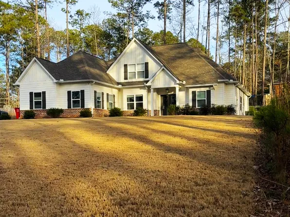 3156 Sweetbriar Dr, Villa Rica, GA 30180