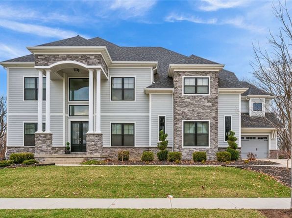 671 Chilliwack Ln, Mars, PA 16046