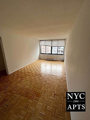 5th image of 127 E 30th St APT 9A