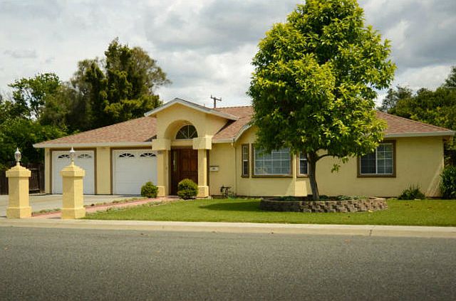 1st image of 12590 Paseo Cerro