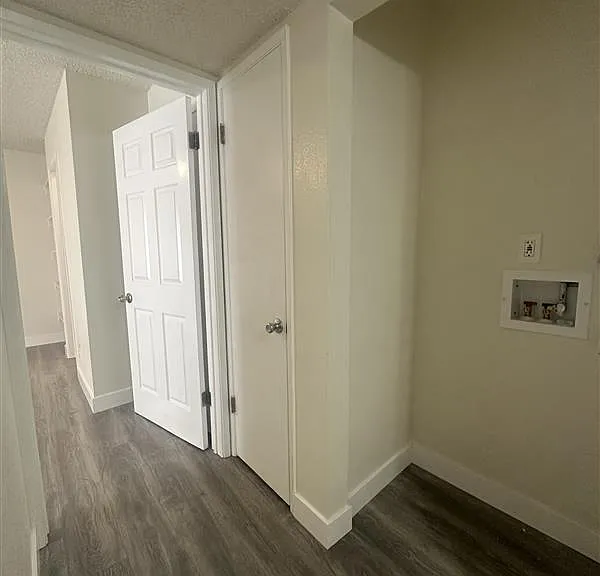 328 E Providencia Ave #202 — Photo 14