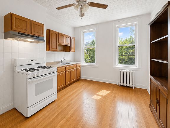 3rd image of 1709 Himrod St APT 3L