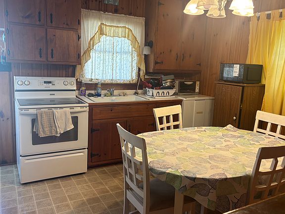 4th image of 2602 Perrin Dr #1