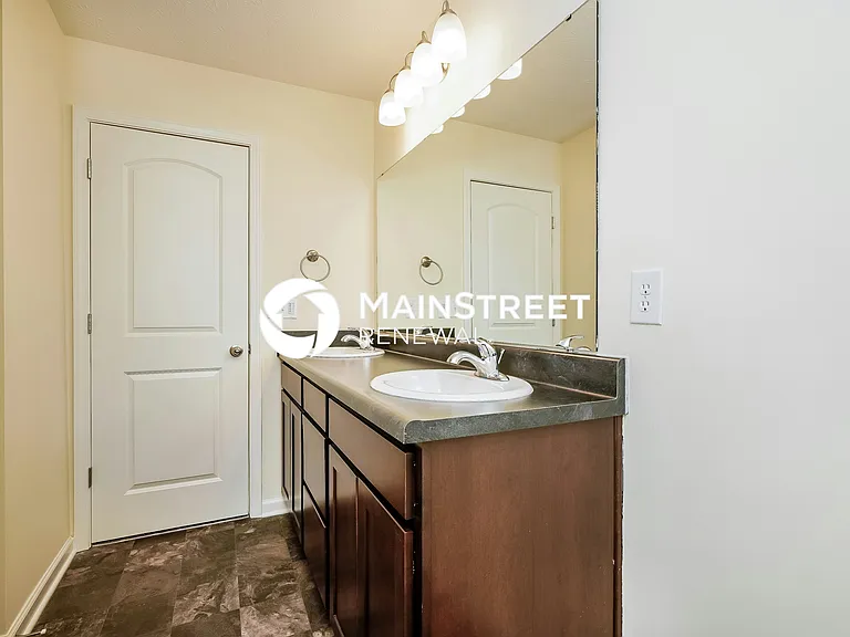 Main Bathroom