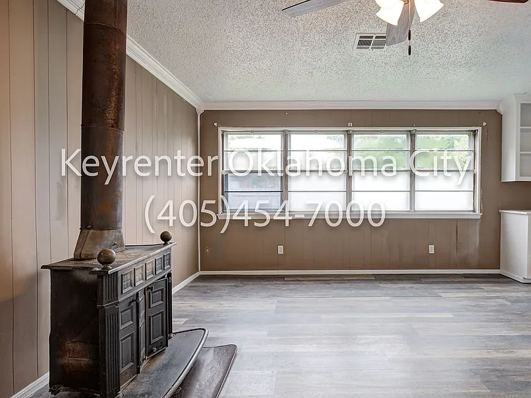 1622 W Britton Rd — Photo 30