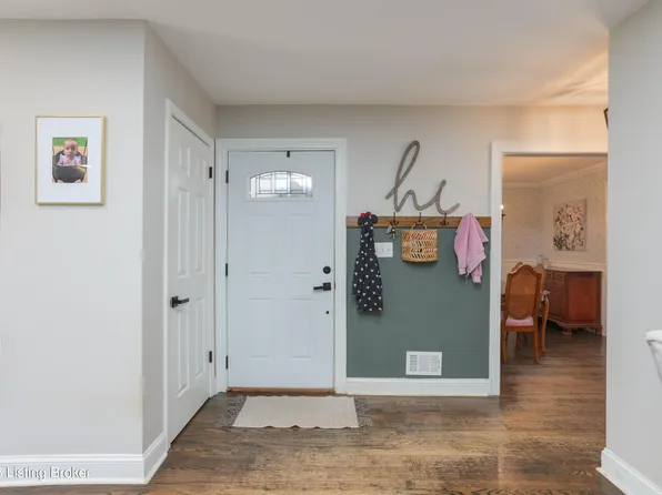 6609 Bedford Ln, Graymoor Devondale, KY 40222