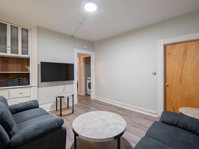 159 Hoosick St #1R — Photo 15