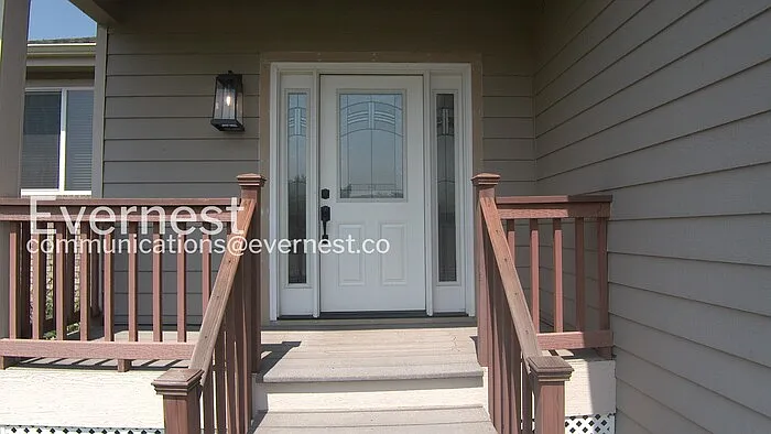 250 Opal Ct — Photo 2