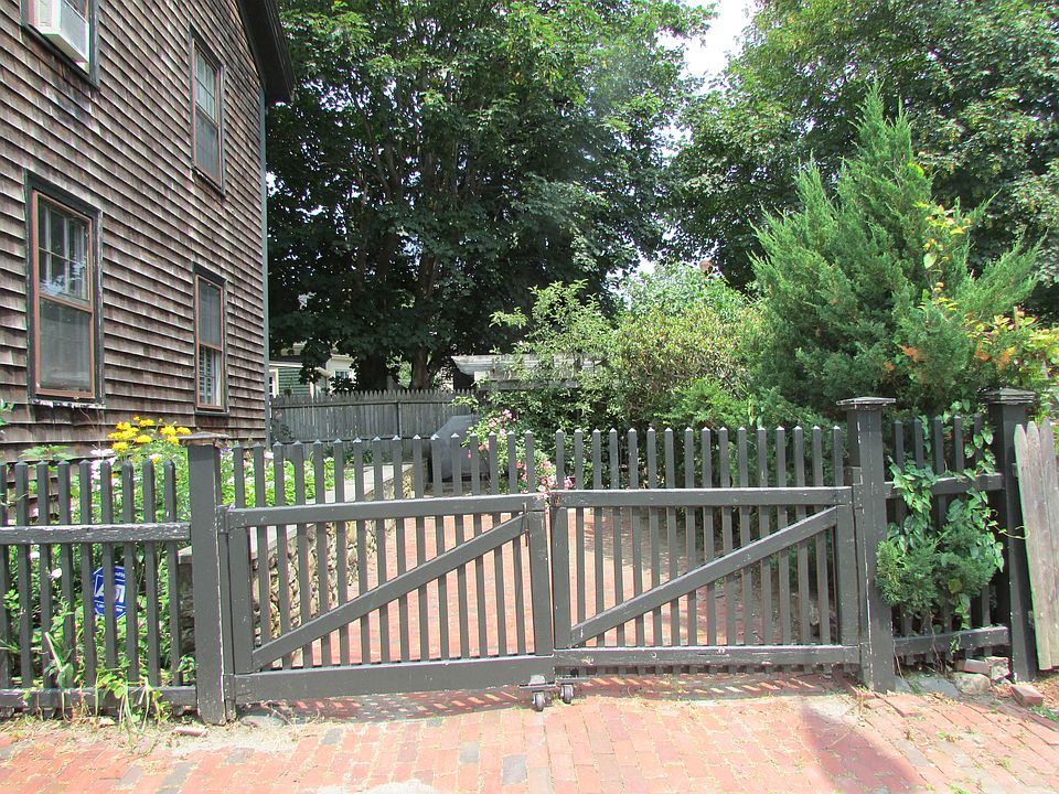 Gated Driveway into Patio