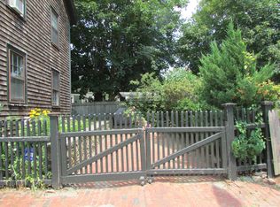 6 Stewart St, Newport, RI 02840