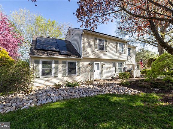 4th image of 204 Poplar Rd