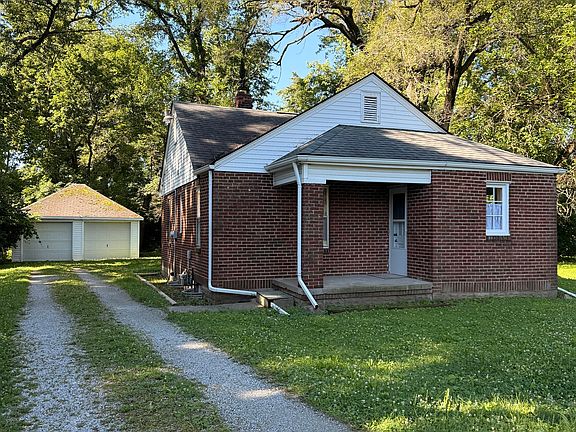 2nd image of 2109 E 99th St
