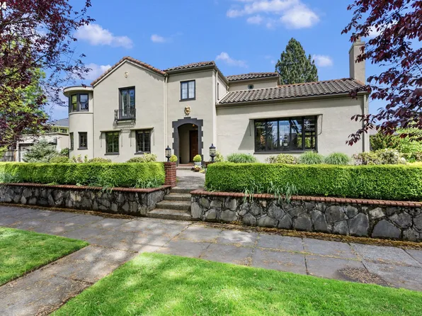 3445 NE Peerless Pl, Portland, OR 97232