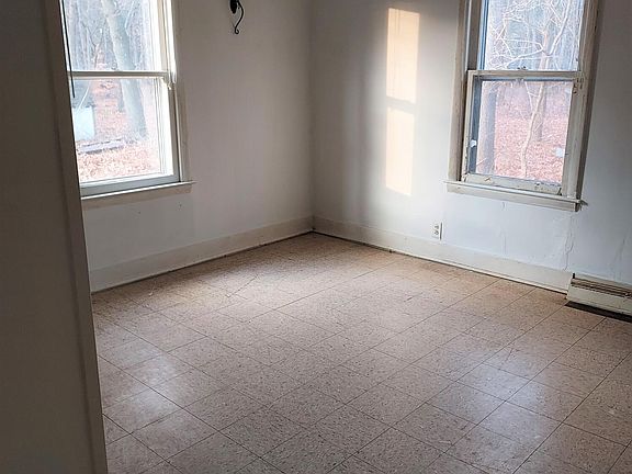 5th image of 4069 Evanston Ave