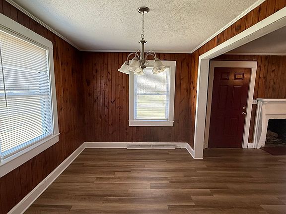 4th image of 1401 Sidney Ave