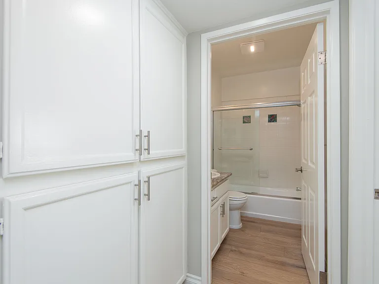 7120 Ramsgate Ave #106 — Photo 22